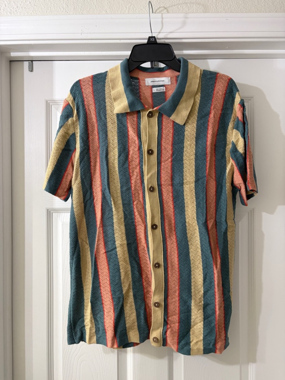 Urban Outfitters Men’s Multi Color Button Down Knit Dress Shirt